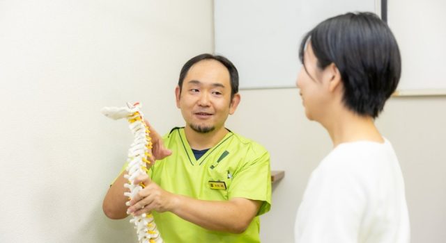 腹筋　腰痛